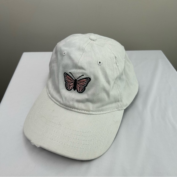 Butterfly embroidered white baseball‎ cap - Picture 1 of 5